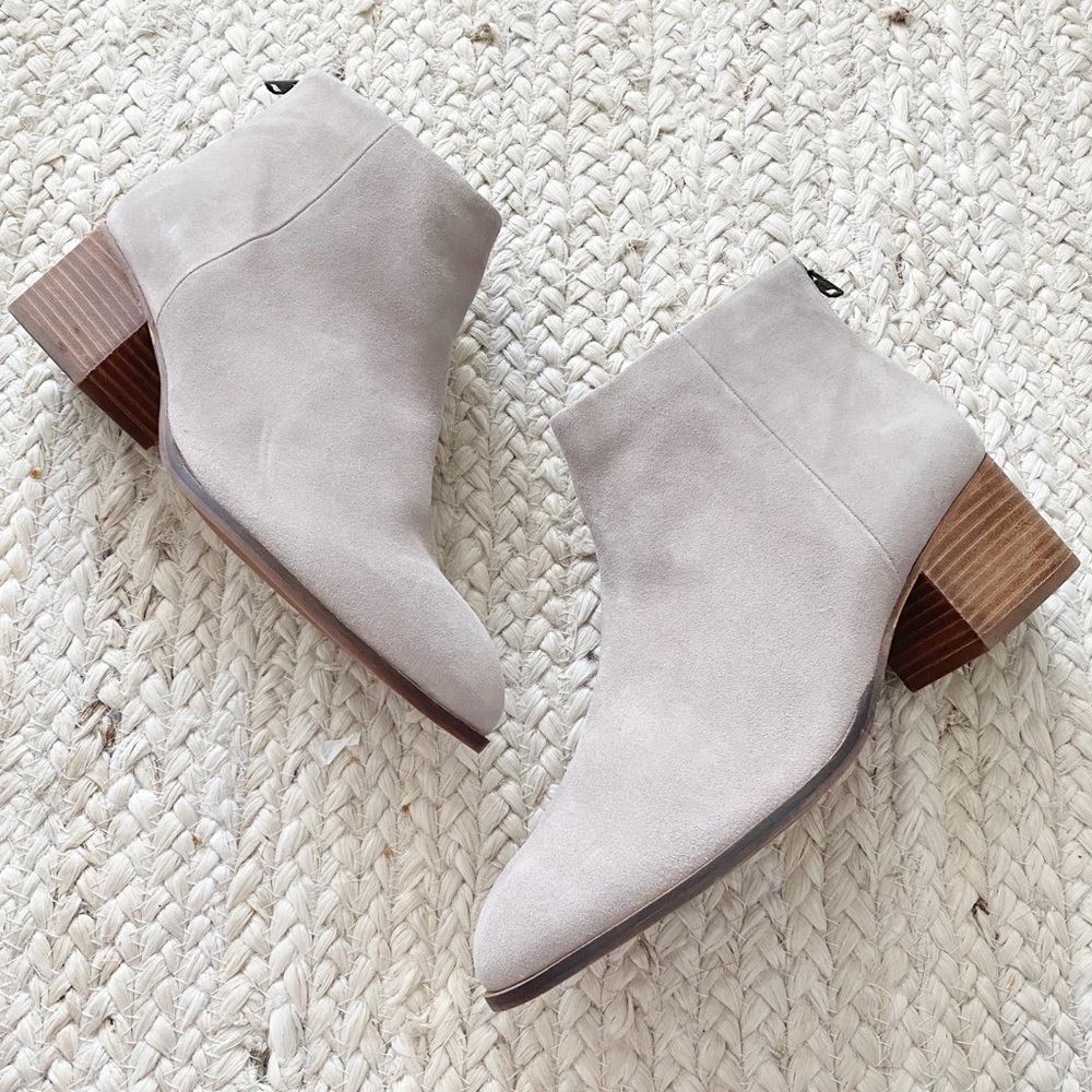 New Seychelles Grey Suede Zip Booties